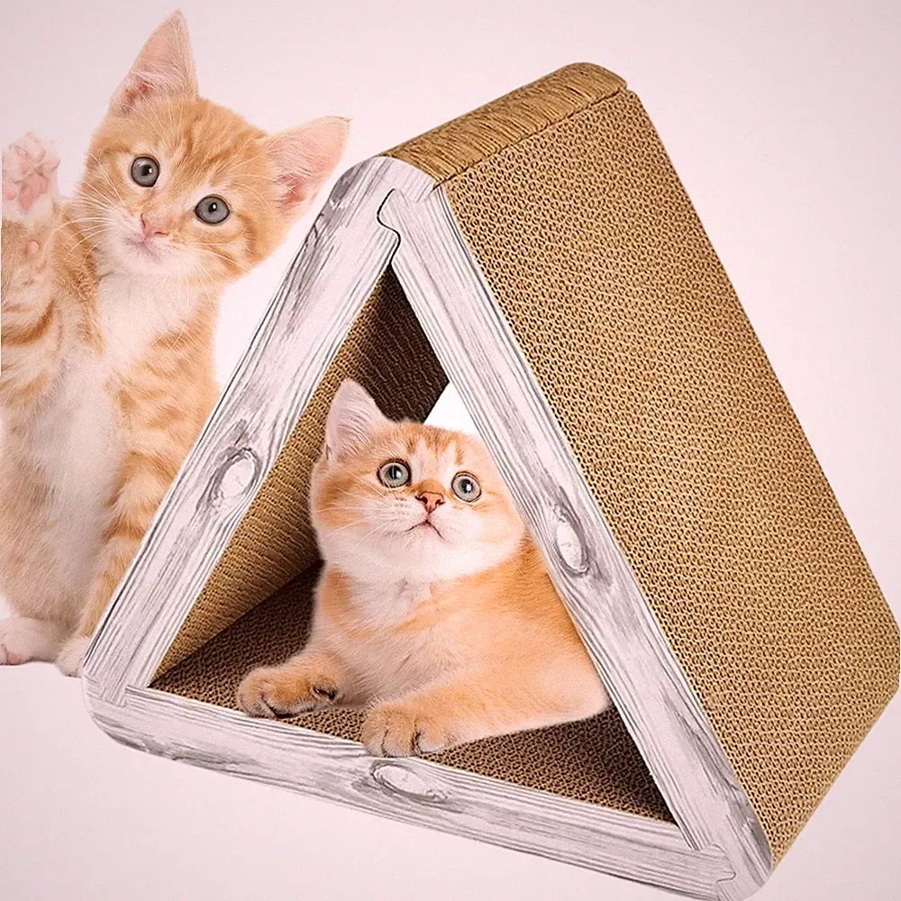 Dreieckiger Kratzbaum für Katzen mit 6 Kratzseiten zum Spielen und Kratzen
