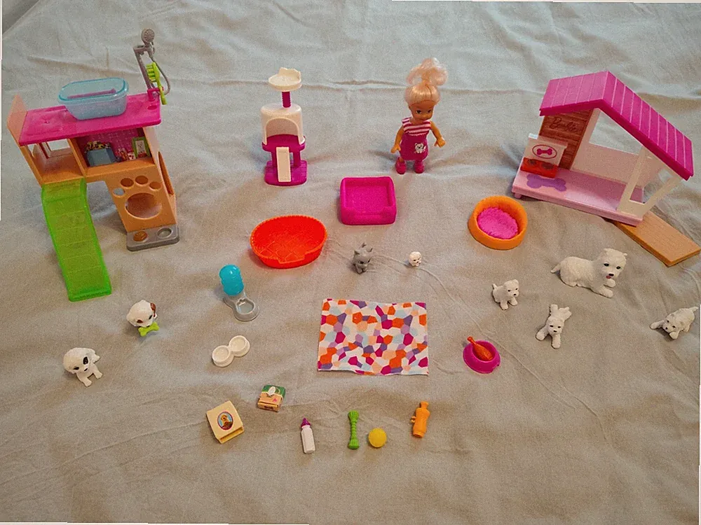 Großes Spielset Barbie usw. - Hunde + Katze - Hundesalon, Hundehütte, Kratzbaum