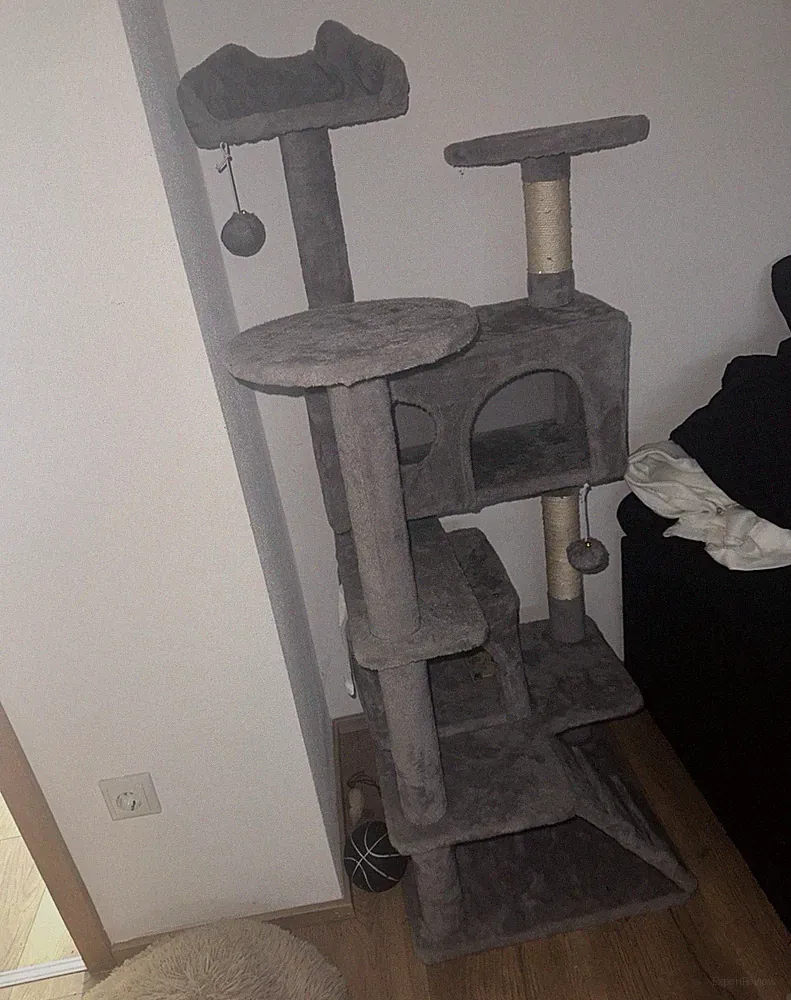 Kratzbaum für Katzen grau mit Höhle, Liegeflächen, mehrere Ebenen, Spielball